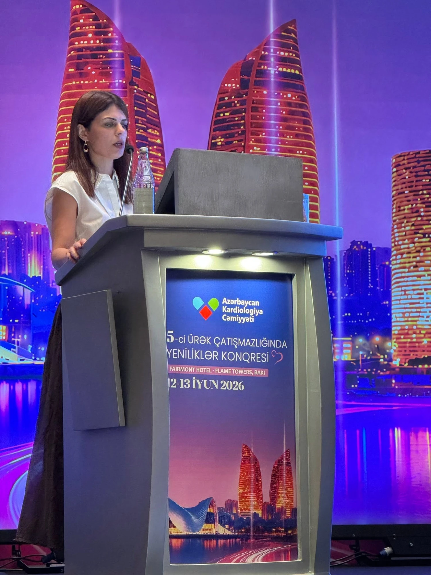 Dr. Şəfa Şahbazova V Ürək Çatışmazlığında Yeniliklər Konqresində məruzə edir